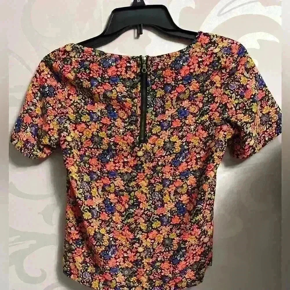 Floral Blouse  - Picture 3 of 3